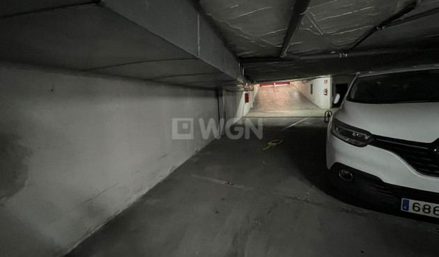 Wiederverkauf - Parking - Torrevieja - Centro