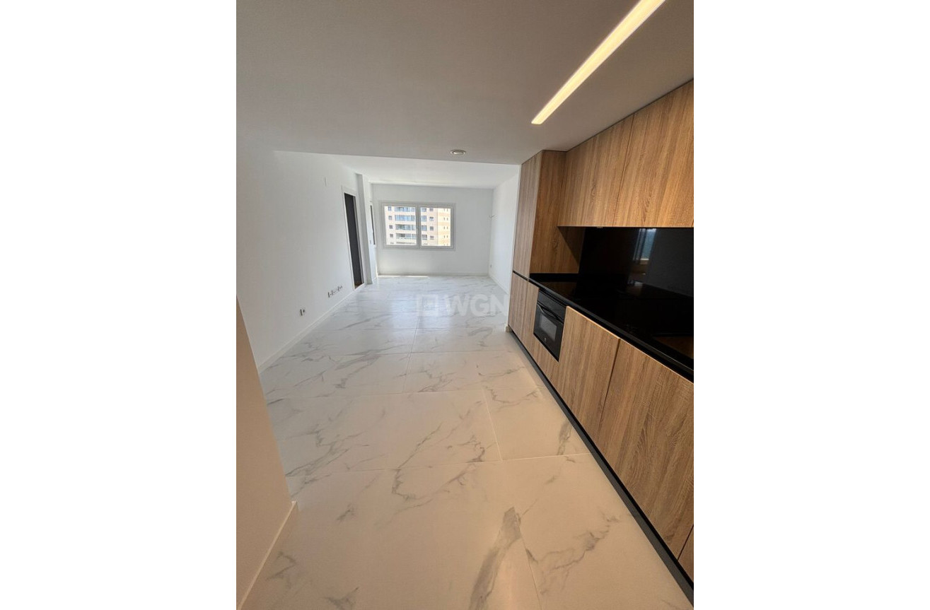 Resale - Apartment / flat - Punta Prima - Orihuela Costa