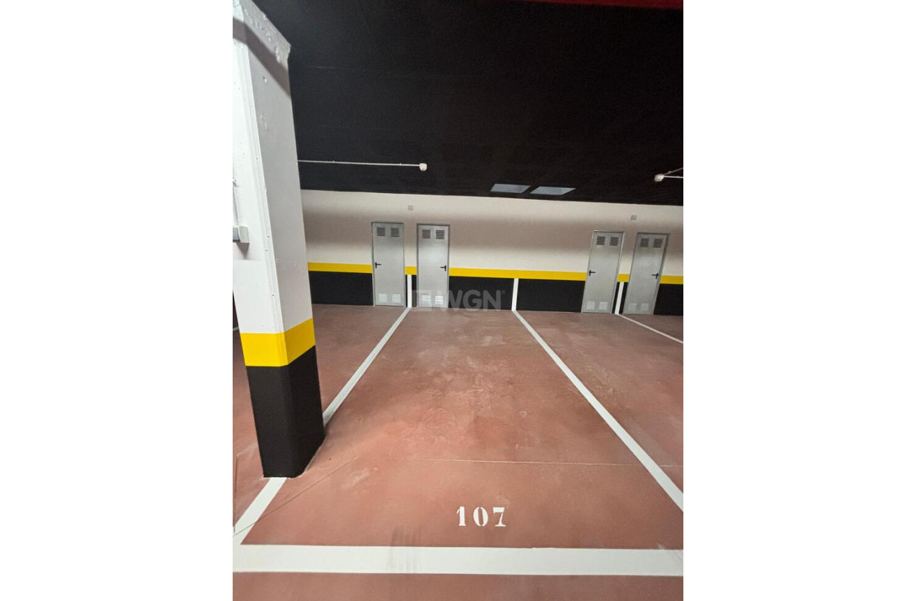 Resale - Apartment / flat - Punta Prima - Orihuela Costa