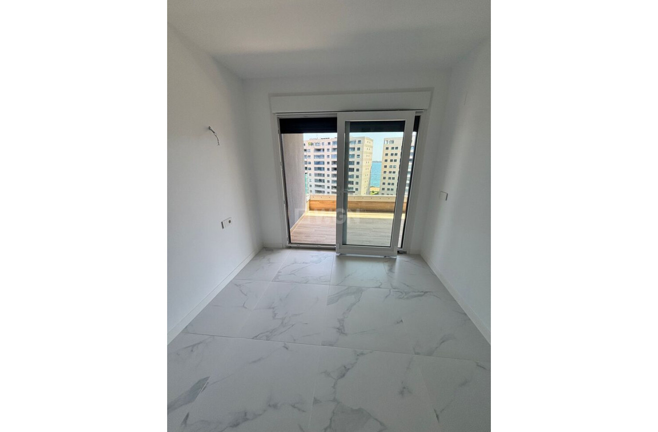 Resale - Apartment / flat - Punta Prima - Orihuela Costa