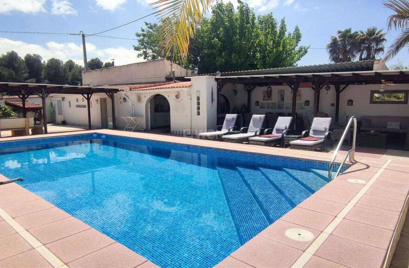 Odsprzedaż - Villa - Sax - Inland