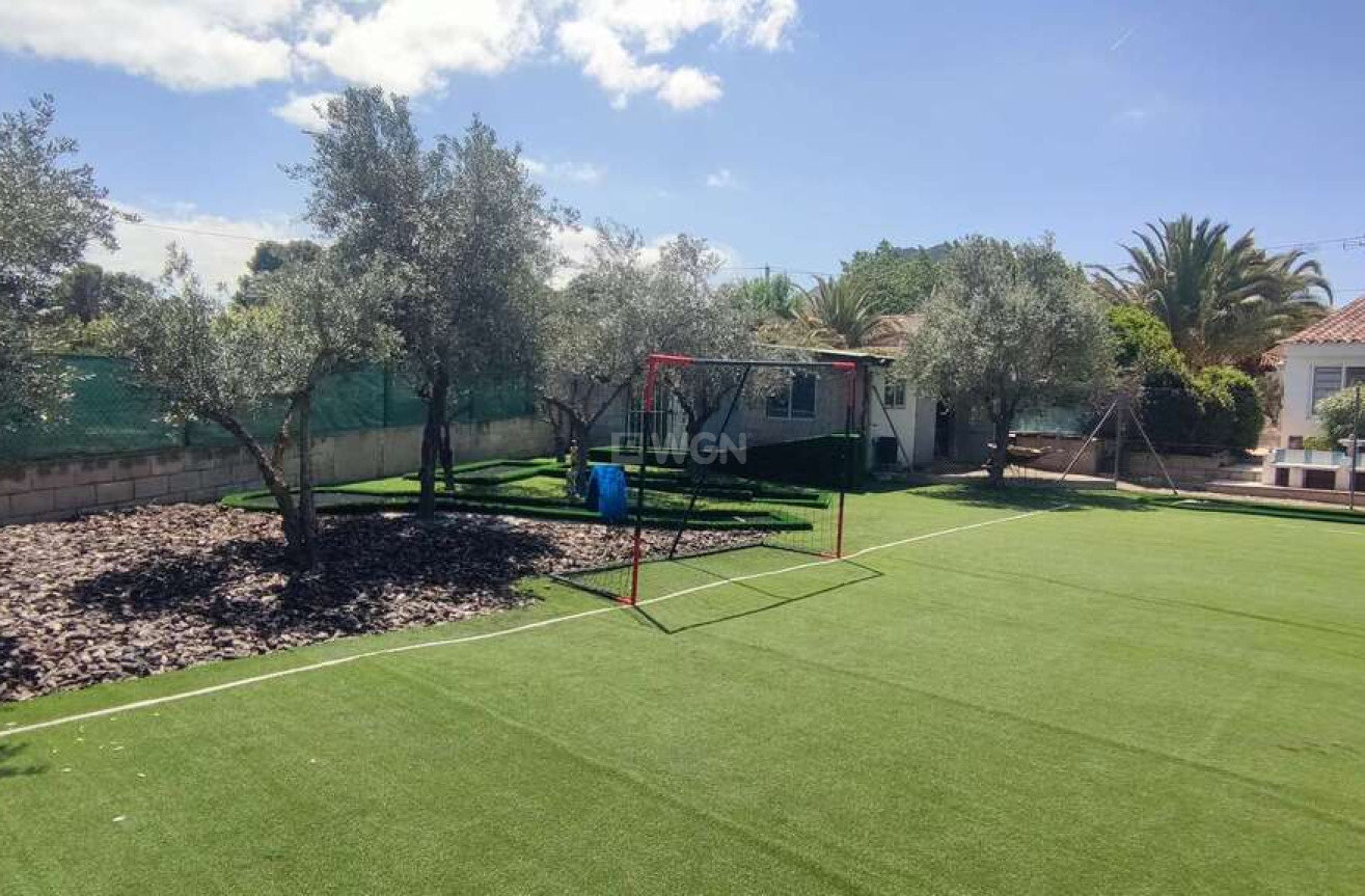 Odsprzedaż - Villa - Sax - Inland