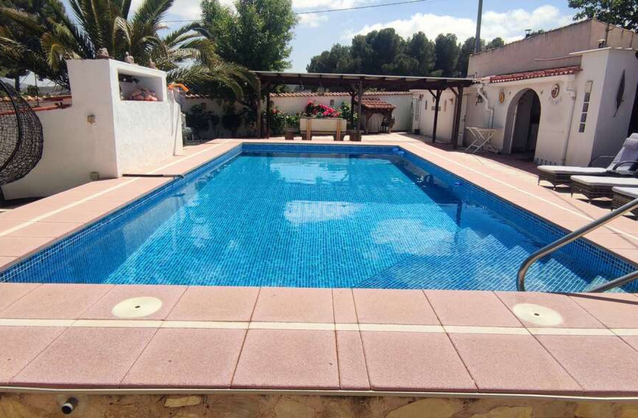 Odsprzedaż - Villa - Sax - Inland