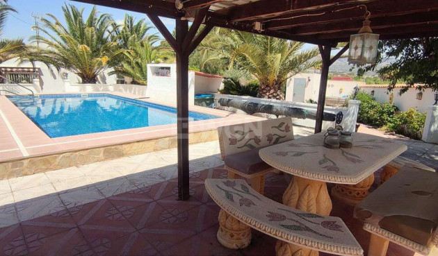 Odsprzedaż - Villa - Sax - Inland