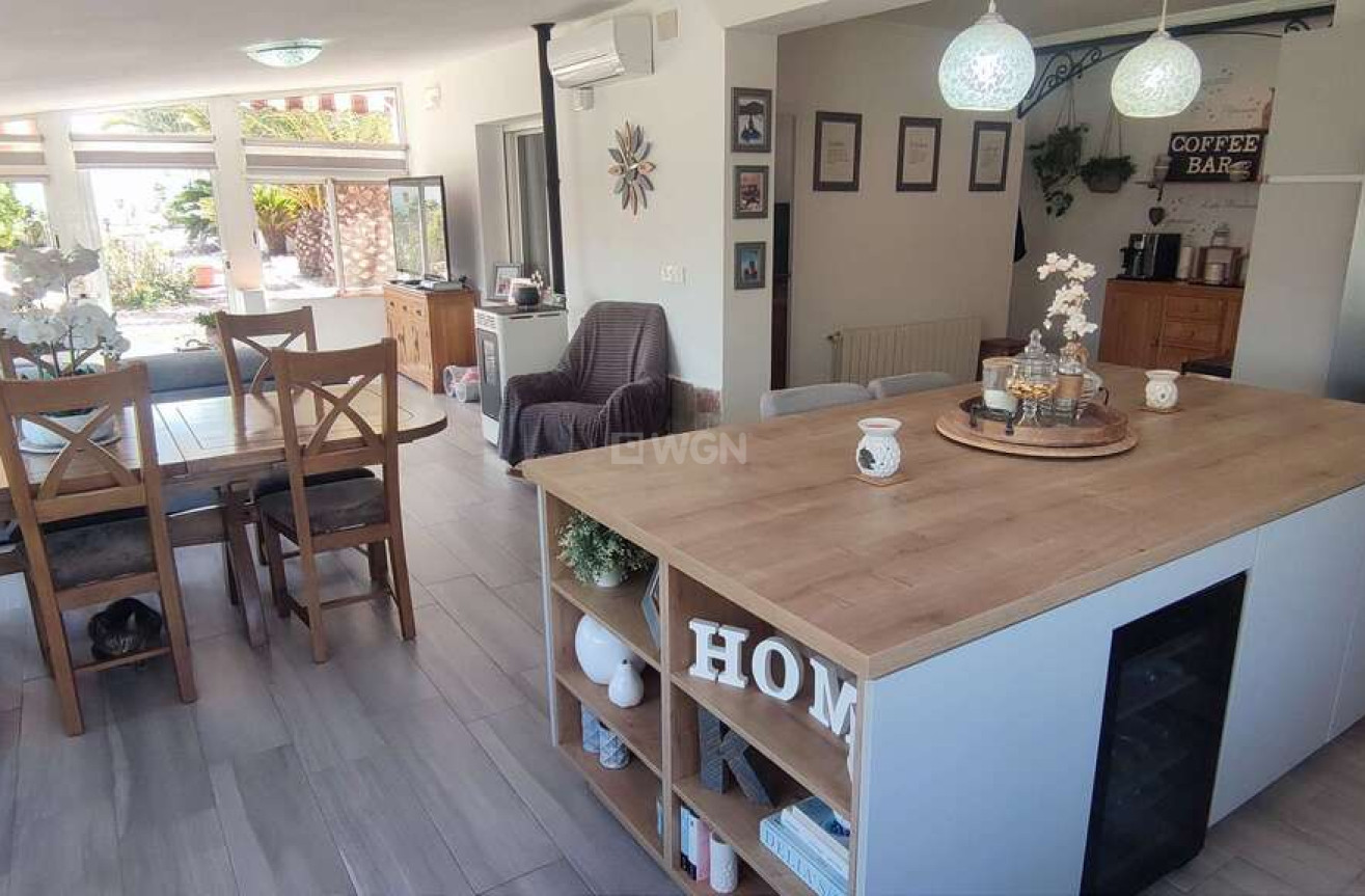 Odsprzedaż - Villa - Sax - Inland