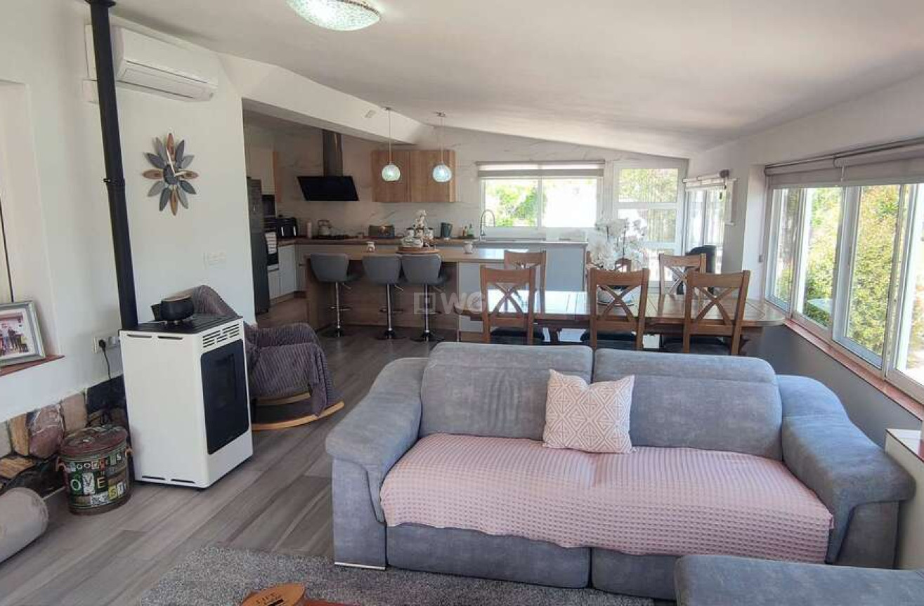 Odsprzedaż - Villa - Sax - Inland