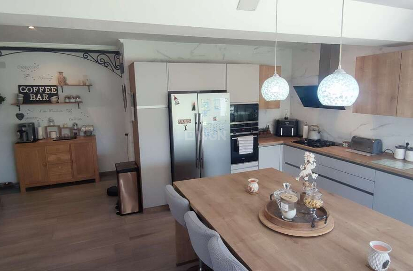 Odsprzedaż - Villa - Sax - Inland