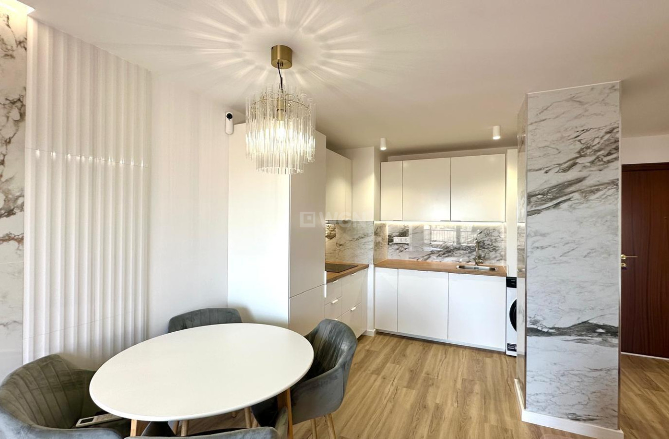 Odsprzedaż - Mieszkanie w bloku - Torrevieja - Punta Prima