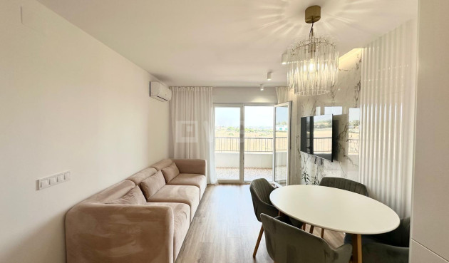 Odsprzedaż - Mieszkanie w bloku - Torrevieja - Punta Prima