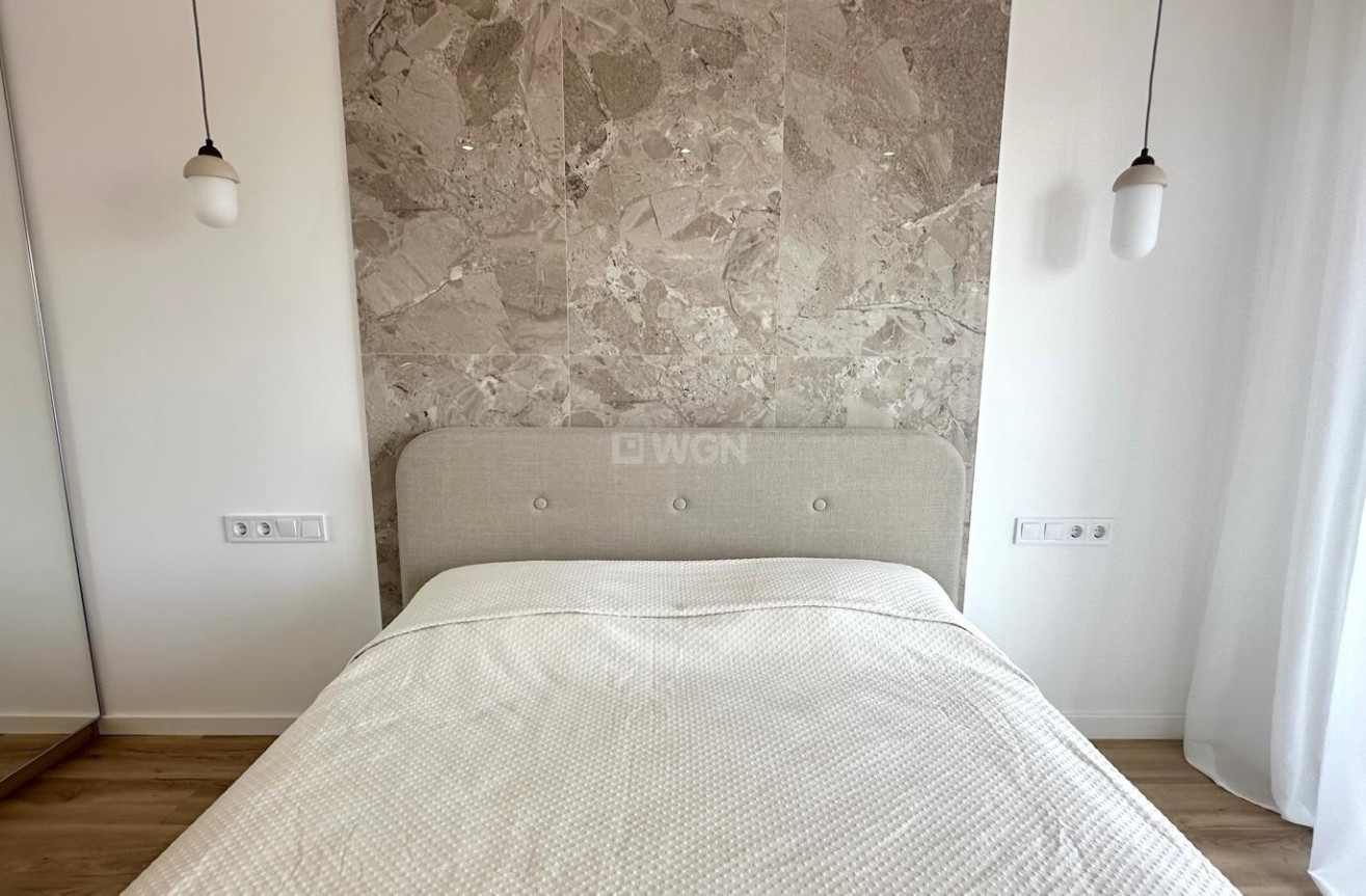 Odsprzedaż - Mieszkanie w bloku - Torrevieja - Punta Prima