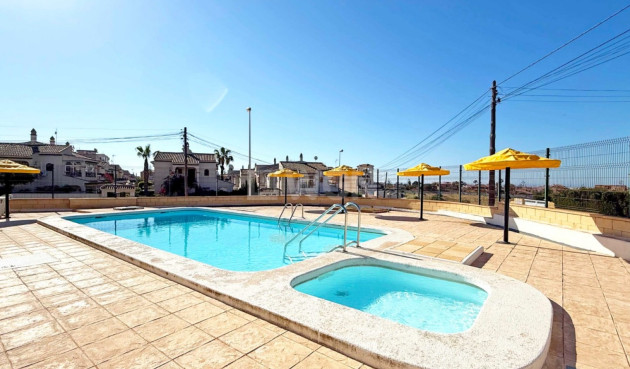 Odsprzedaż - Bungalow - Torrevieja - Costa Blanca