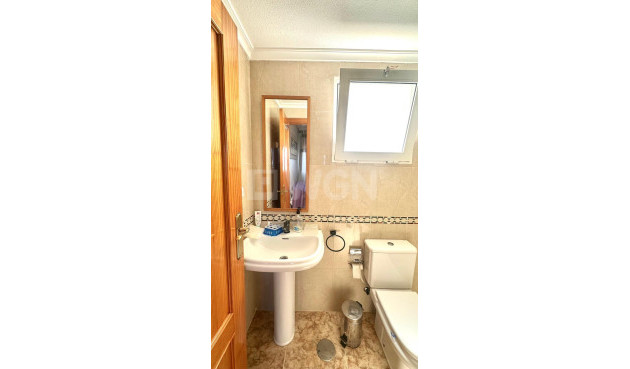 Odsprzedaż - Daszek - Torrevieja - Playa del Cura