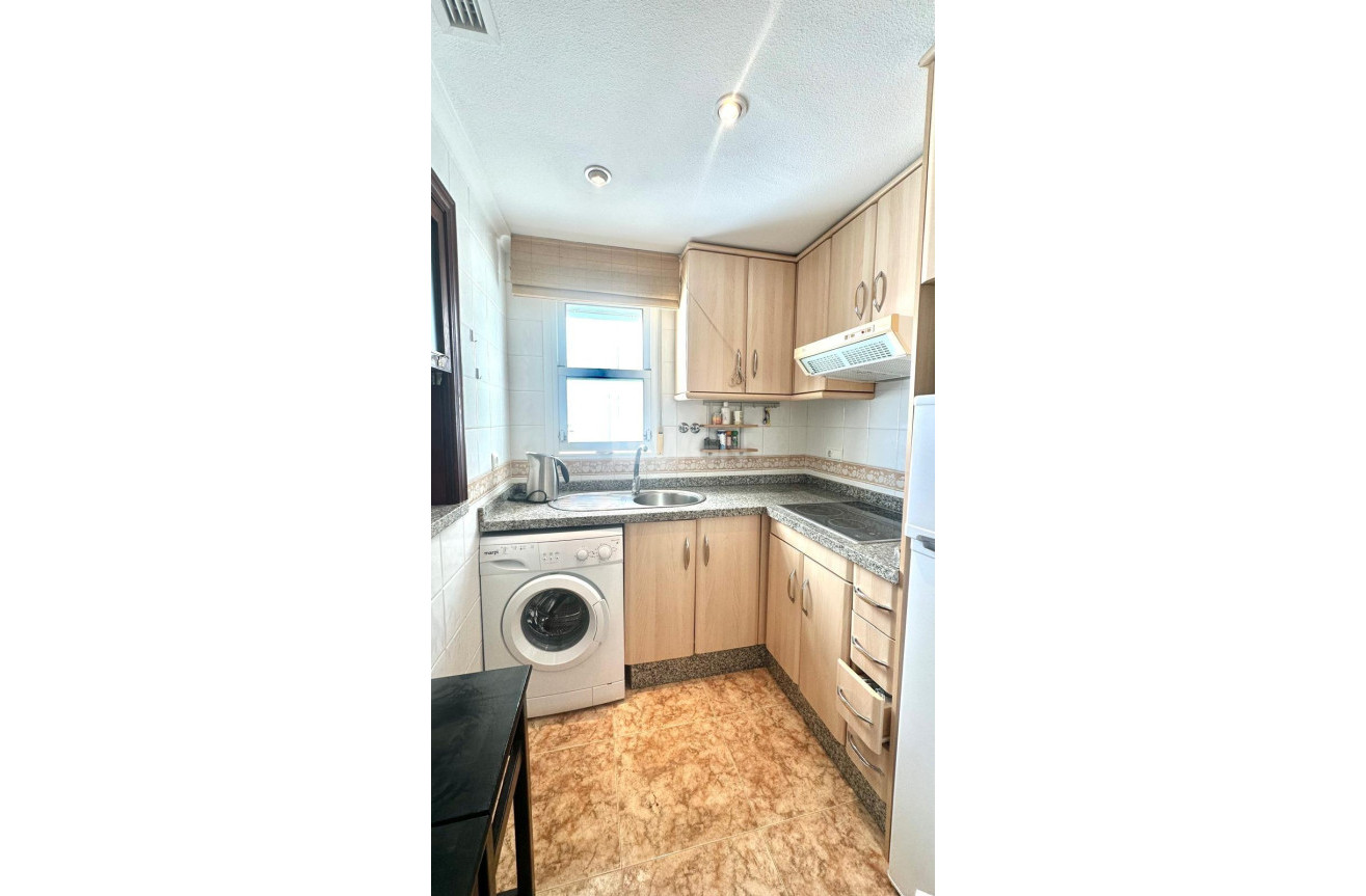 Odsprzedaż - Daszek - Torrevieja - Playa del Cura