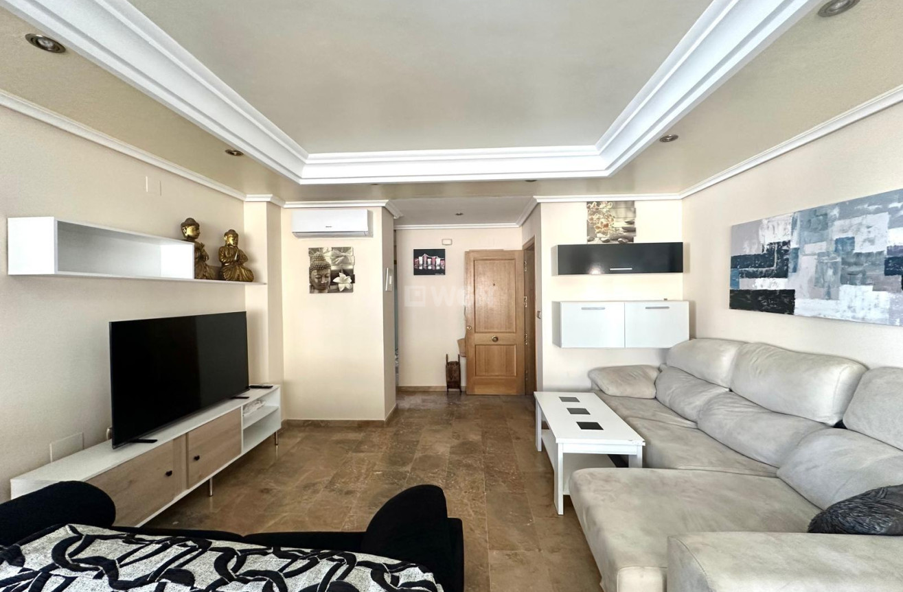 Resale - Apartment / flat - Torrevieja