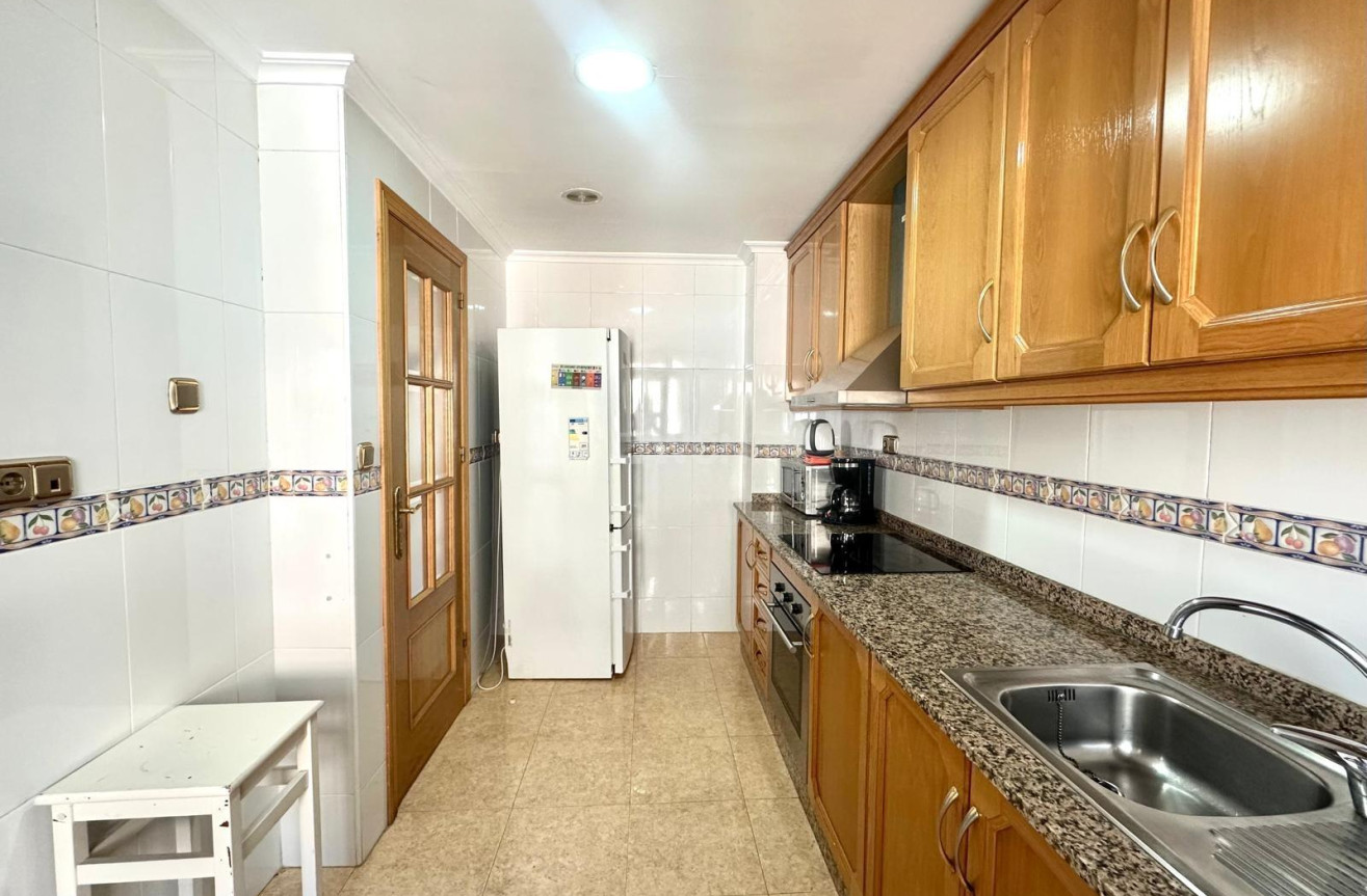 Resale - Apartment / flat - Torrevieja