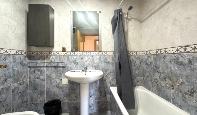 Resale - Apartment / flat - Torrevieja