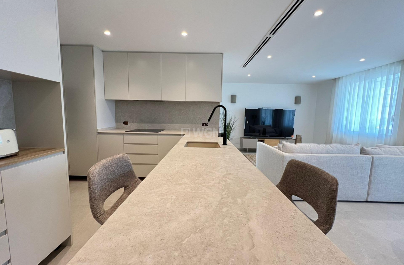 Wiederverkauf - Wohnung - Torrevieja - El Acequión - Los Náufragos