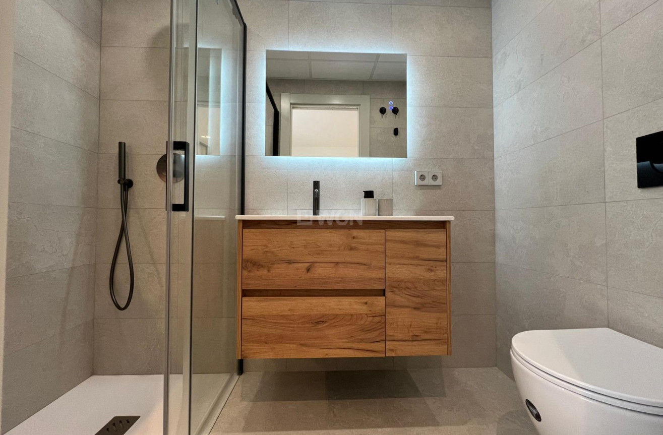 Wiederverkauf - Wohnung - Torrevieja - El Acequión - Los Náufragos