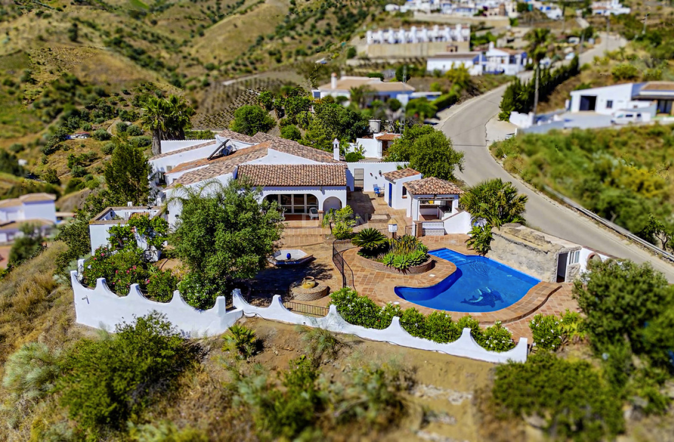 Odsprzedaż - Villa - Vinuela - Inland