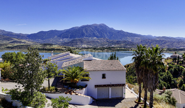 Odsprzedaż - Villa - Vinuela - Inland