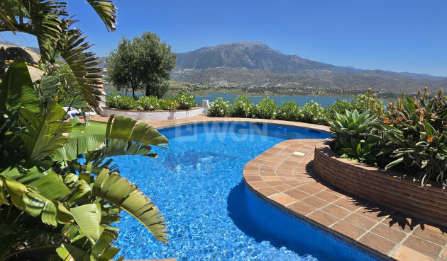 Odsprzedaż - Villa - Vinuela - Inland