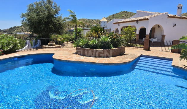 Odsprzedaż - Villa - Vinuela - Inland