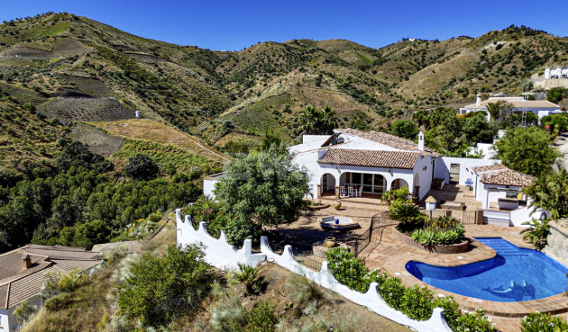 Odsprzedaż - Villa - Vinuela - Inland