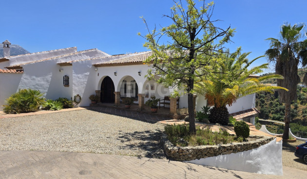 Odsprzedaż - Villa - Vinuela - Inland