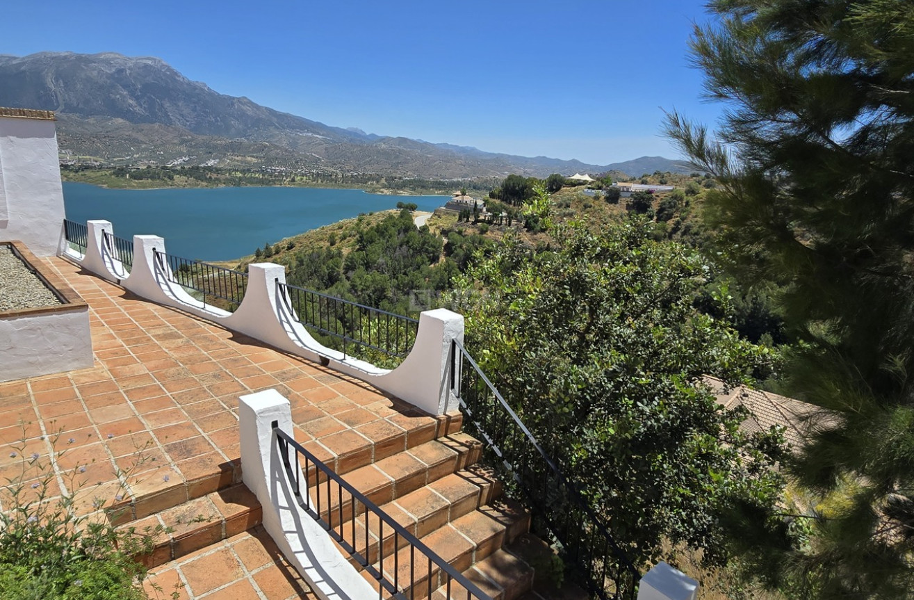 Odsprzedaż - Villa - Vinuela - Inland