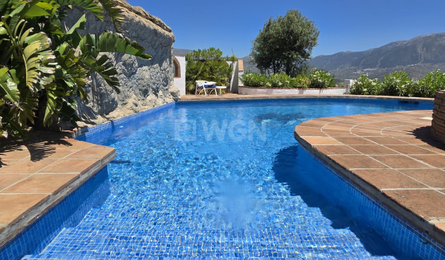 Odsprzedaż - Villa - Vinuela - Inland