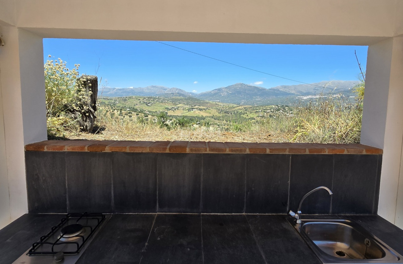 Odsprzedaż - Villa - Vinuela - Inland