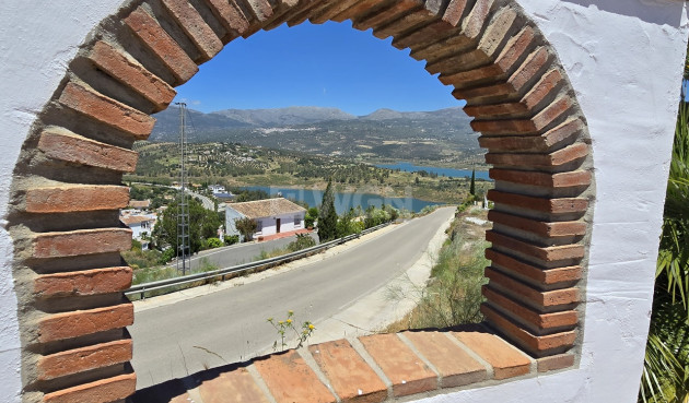 Odsprzedaż - Villa - Vinuela - Inland