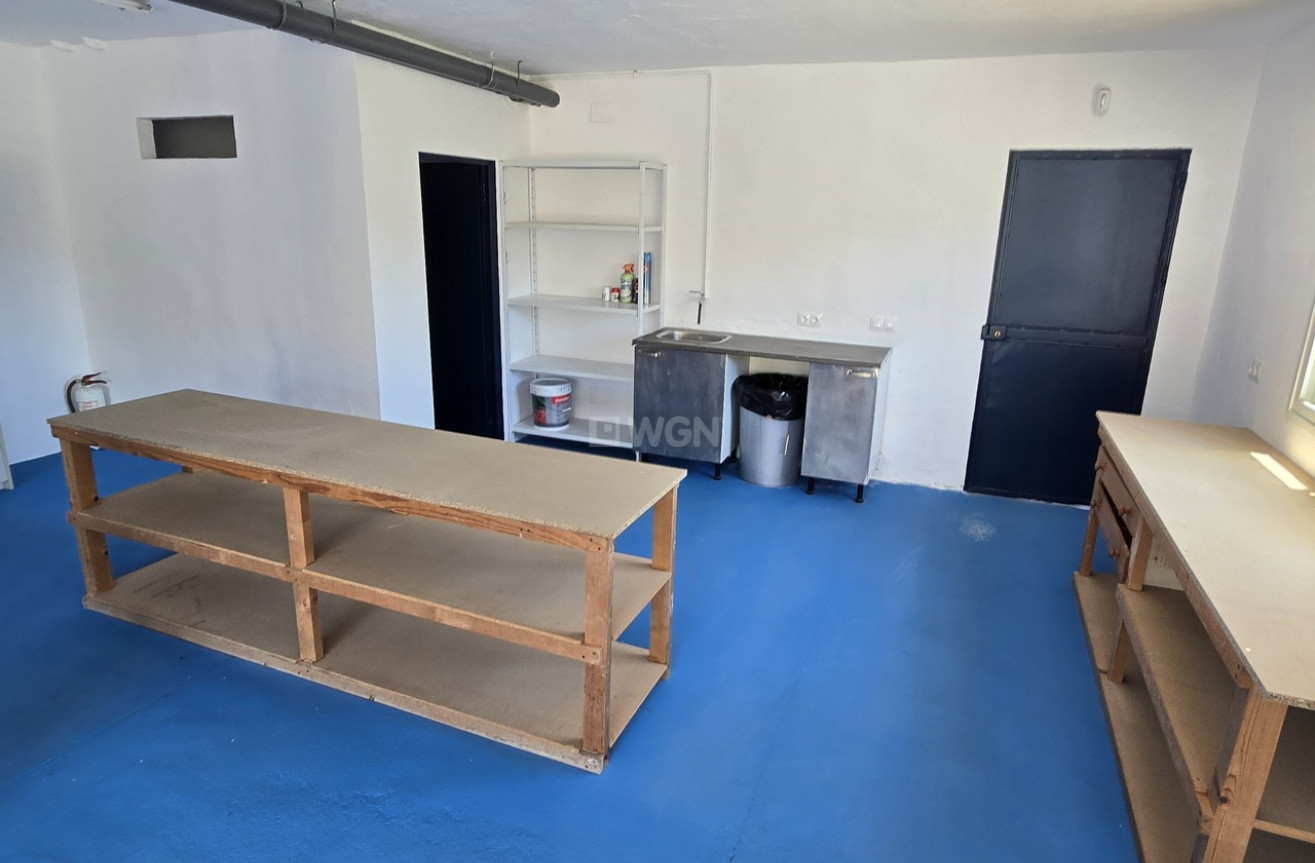 Odsprzedaż - Villa - Vinuela - Inland