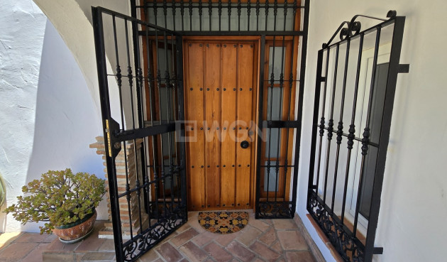 Odsprzedaż - Villa - Vinuela - Inland