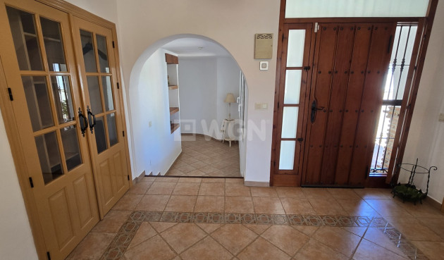 Odsprzedaż - Villa - Vinuela - Inland