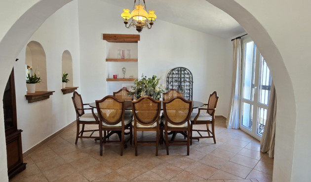 Odsprzedaż - Villa - Vinuela - Inland