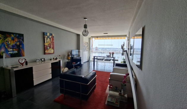 Resale - Apartment / flat - Torrevieja - Acequion