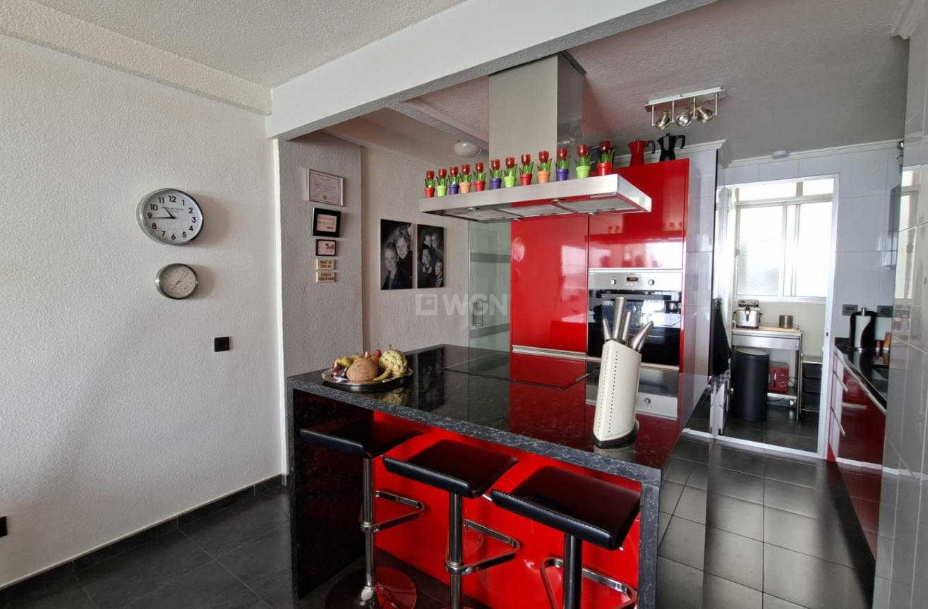 Resale - Apartment / flat - Torrevieja - Acequion