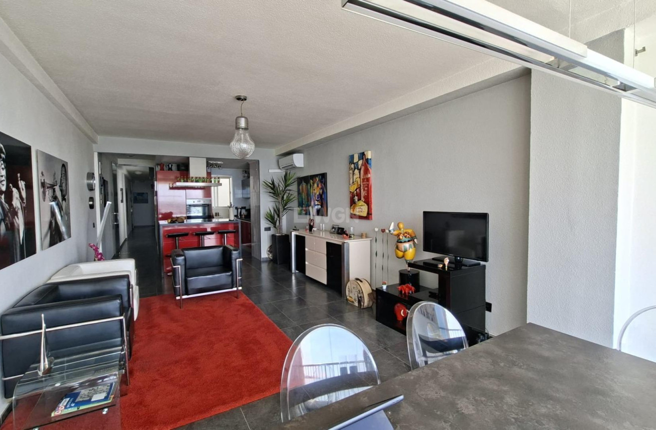 Resale - Apartment / flat - Torrevieja - Acequion