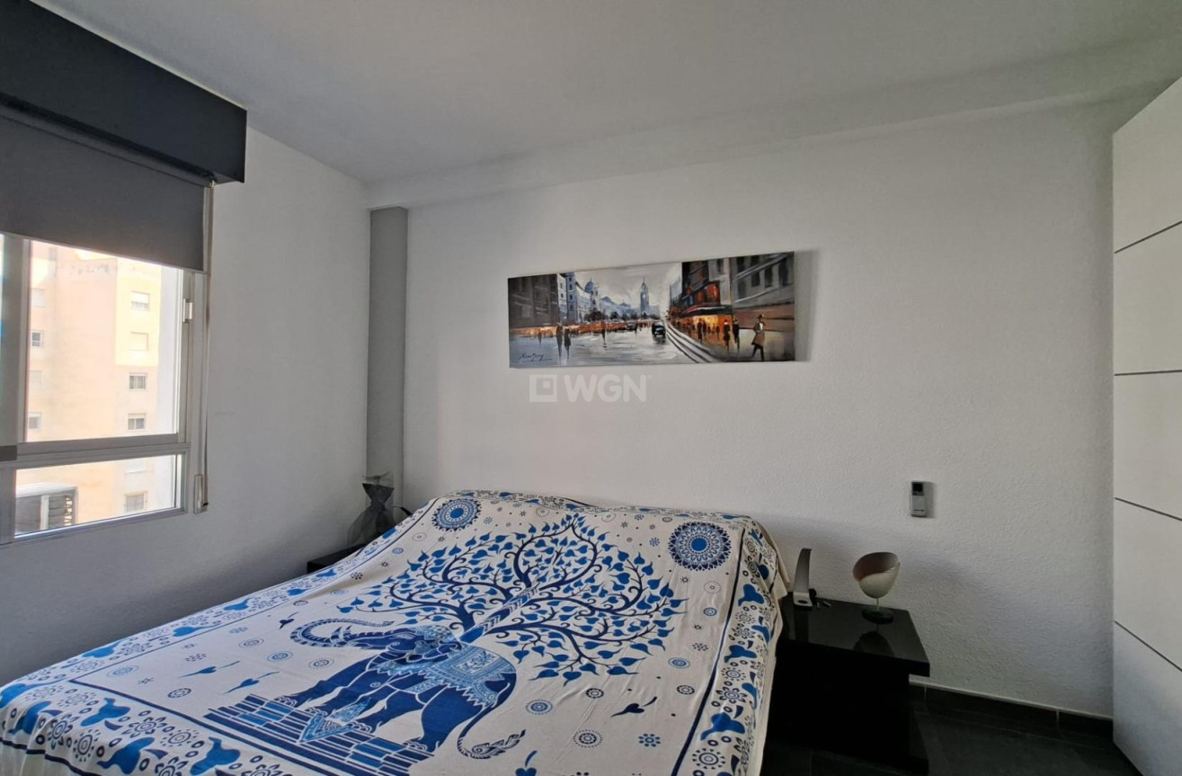 Resale - Apartment / flat - Torrevieja - Acequion