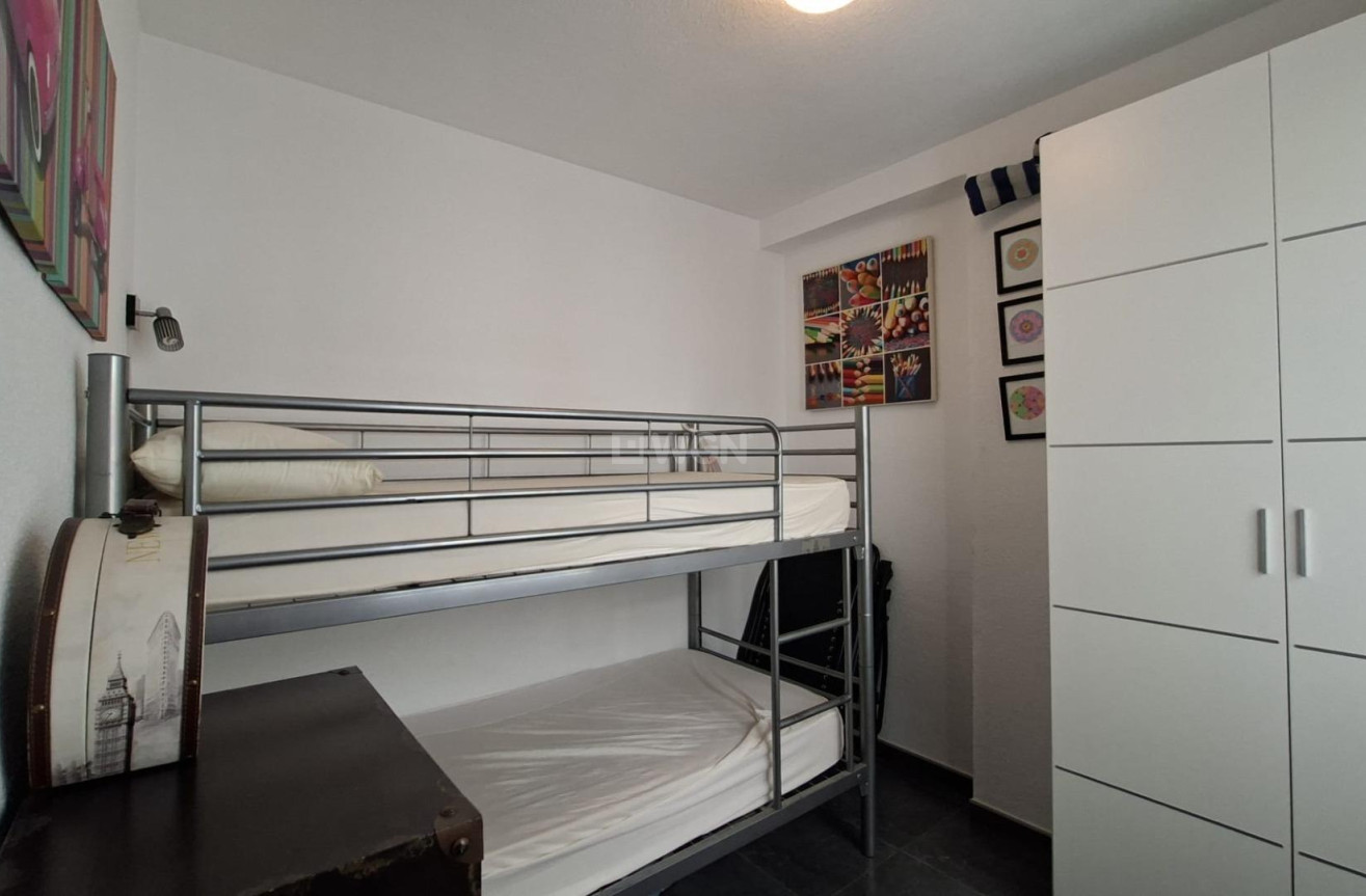 Resale - Apartment / flat - Torrevieja - Acequion