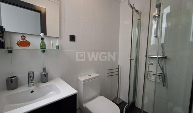 Resale - Apartment / flat - Torrevieja - Acequion