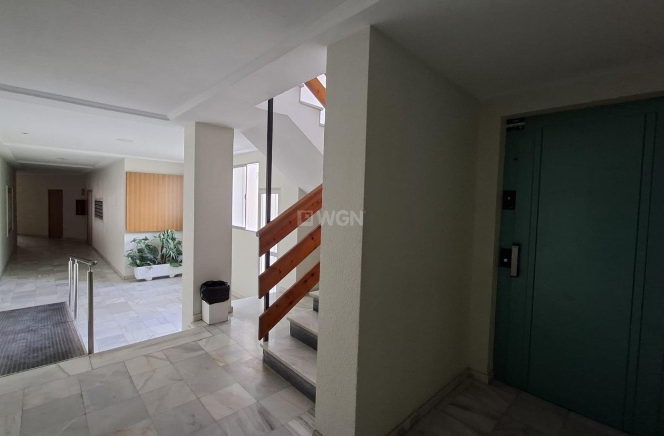 Resale - Apartment / flat - Torrevieja - Acequion