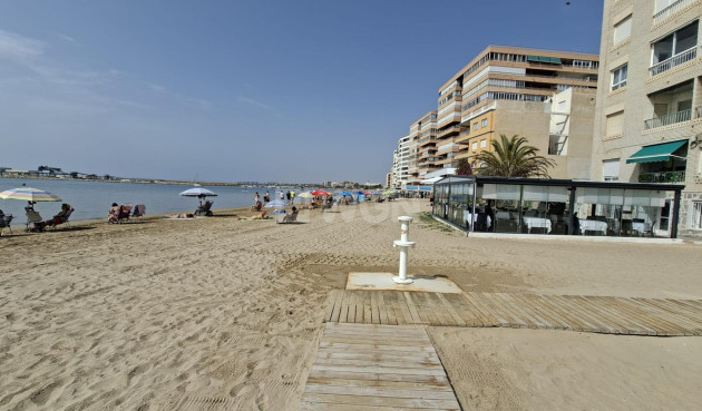 Resale - Apartment / flat - Torrevieja - Acequion