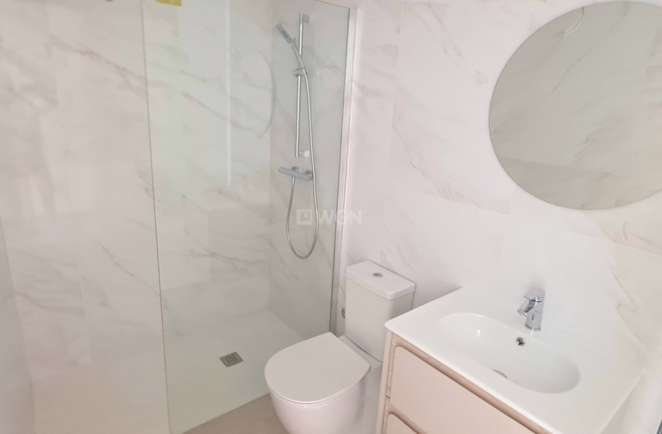 Odsprzedaż - Mieszkanie w bloku - Playa Flamenca - Costa Blanca