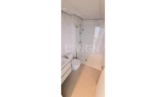 Odsprzedaż - Mieszkanie w bloku - Playa Flamenca - Costa Blanca