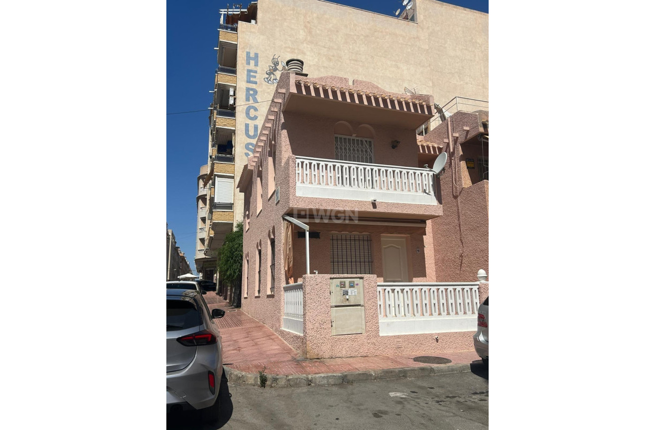 Resale - Townhouse - Torrevieja - Centro
