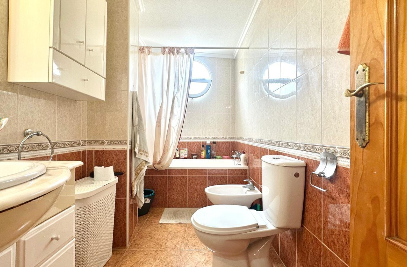 Wiederverkauf - Wohnung - Torrevieja