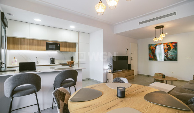 Resale - Apartment / flat - Torrevieja - Costa Blanca