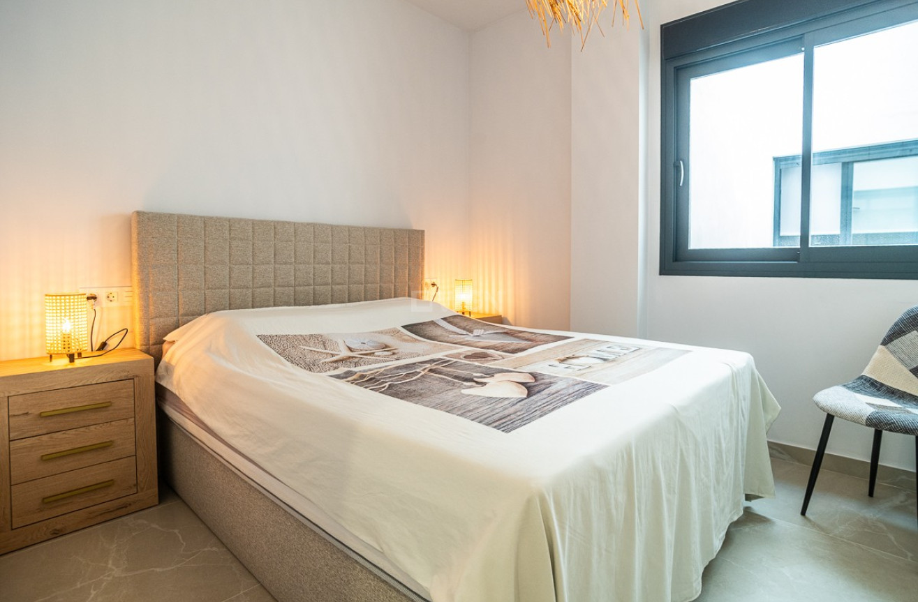 Resale - Apartment / flat - Torrevieja - Costa Blanca